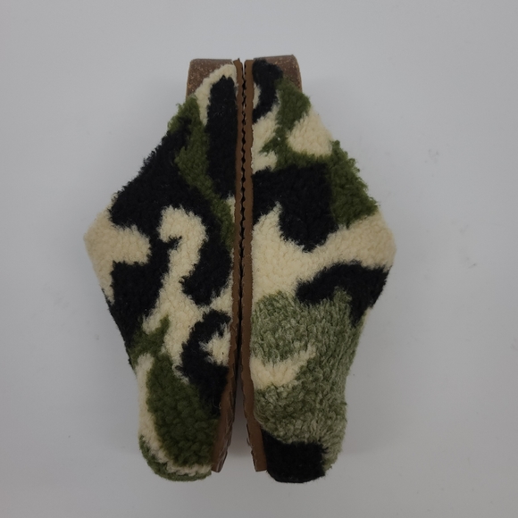 Steve Madden Vesa Camo Fux Shearling Mule Slides - Picture 4 of 8